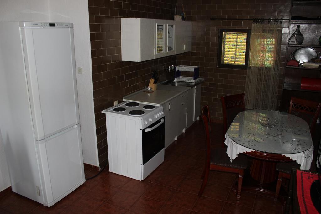 Apartments Mijuskovic Donji Morinj Room photo
